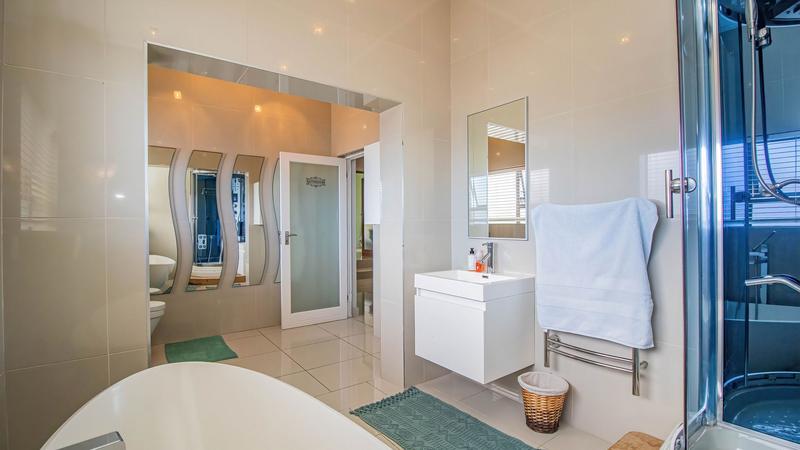 6 Bedroom Property for Sale in Dana Bay Western Cape